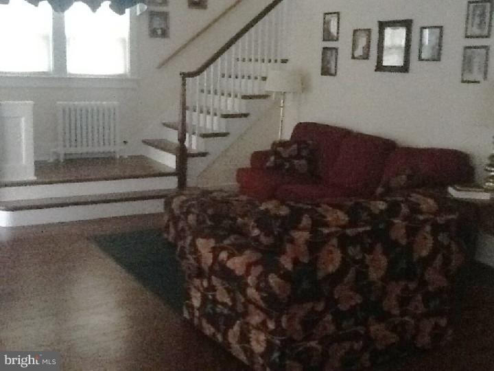 319 Lippincott Avenue Riverside, NJ 08075 - Photo 9 of 24