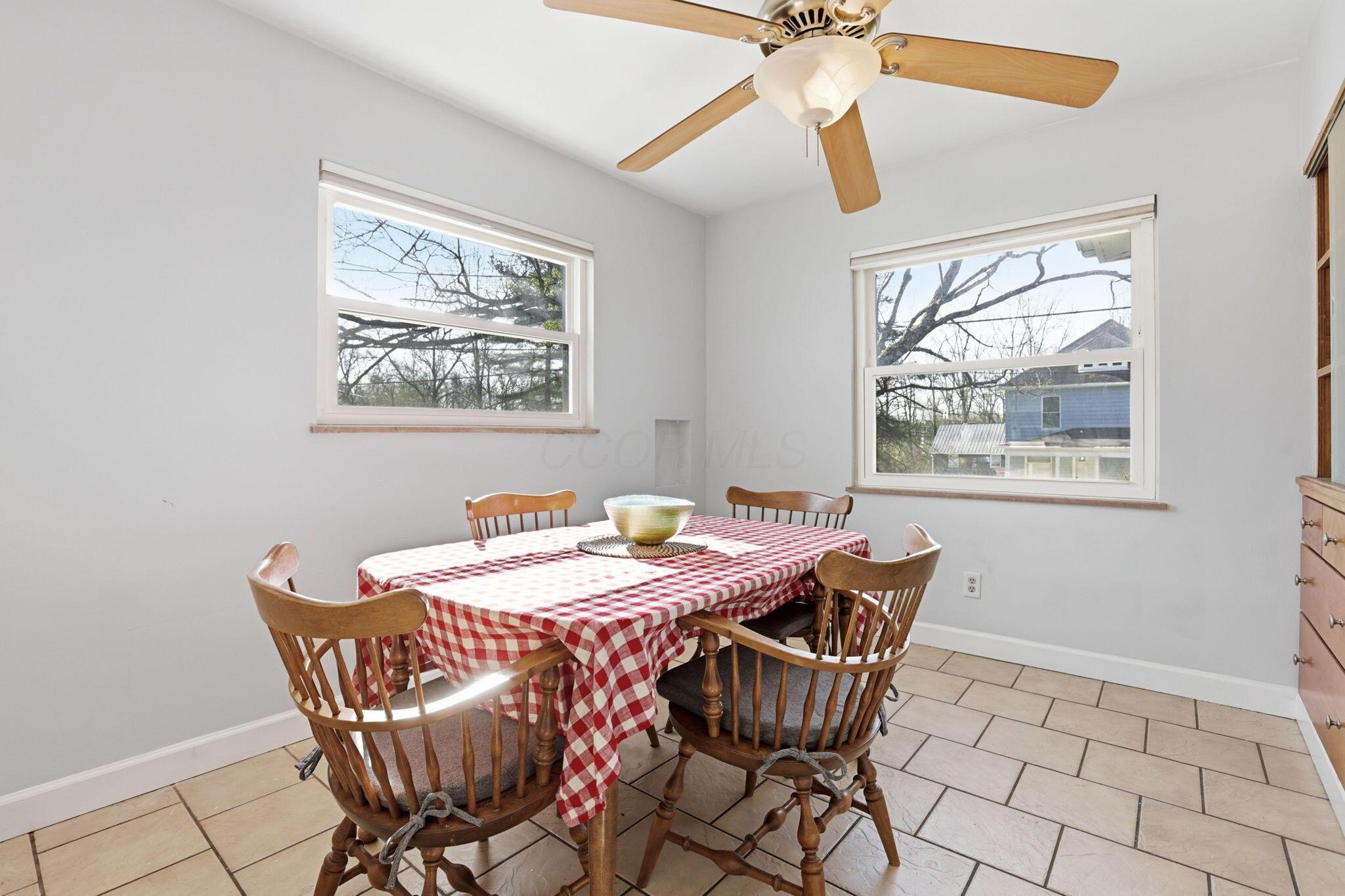 200 Mill Road Southwest Pataskala, OH 43062 - Photo 19 of 42 Dining area