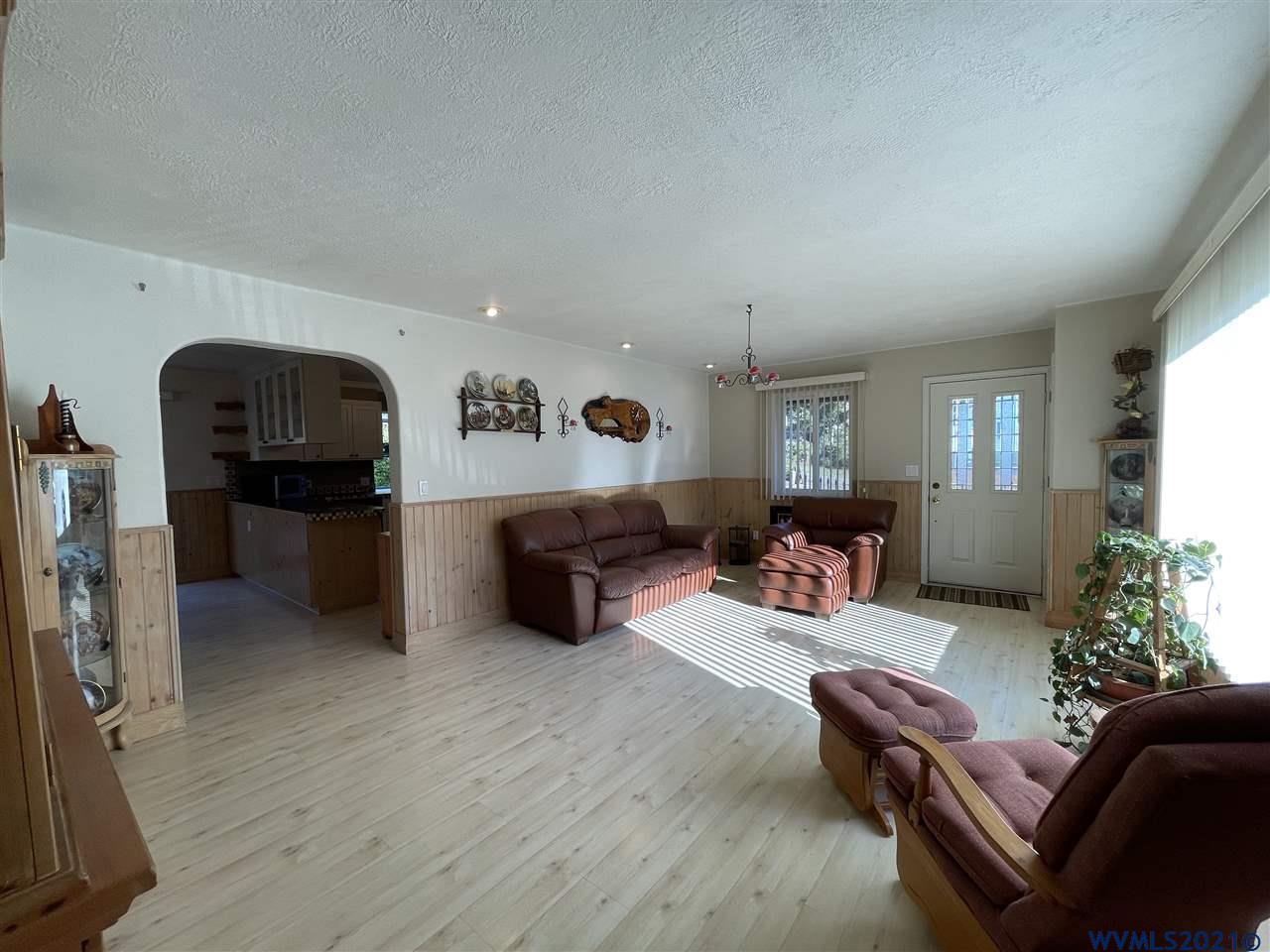 33608 Springer Road Philomath, OR 97370 - Photo 8 of 27 Gallery Image 8