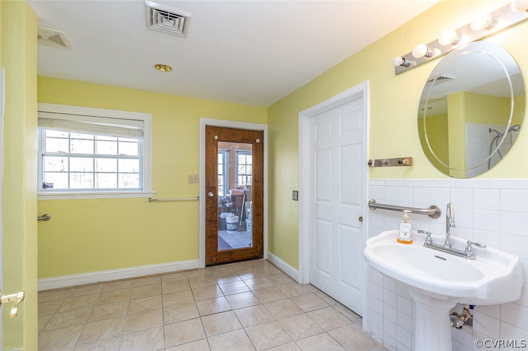 4840 Longbridge Road Richmond, VA 23231 - Photo 14 of 21 Gallery Image 14