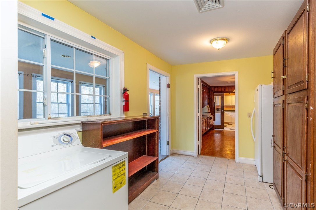 4840 Longbridge Road Richmond, VA 23231 - Photo 18 of 21 Huge laundry/utility room