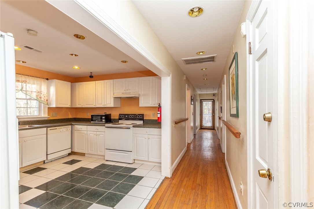 4840 Longbridge Road Richmond, VA 23231 - Photo 8 of 21 Gallery Image 8