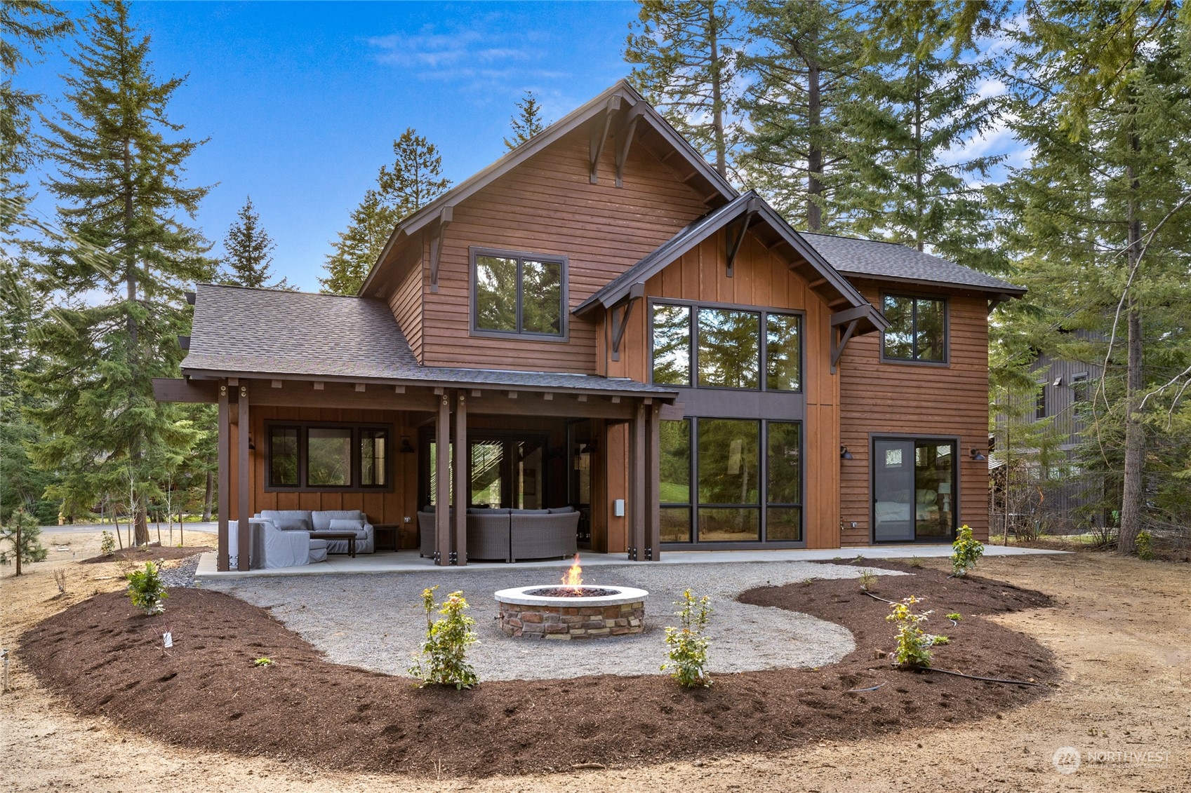 1810 Larkspur Loop Cle Elum, WA 98922 - Photo 2 of 35 a front view of a house with porch and dining area