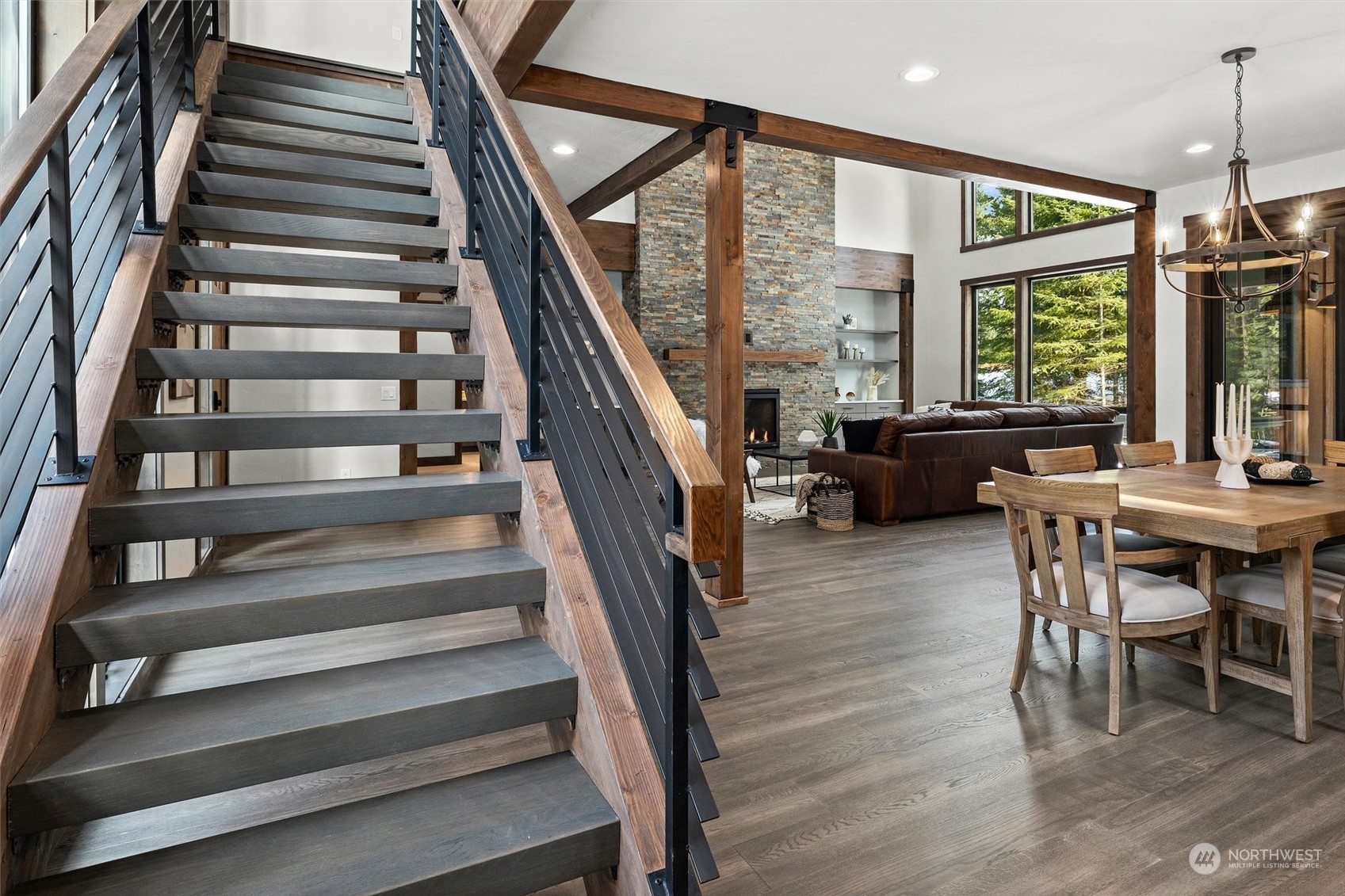 1810 Larkspur Loop Cle Elum, WA 98922 - Photo 22 of 35 a view of entryway and hall with wooden floor
