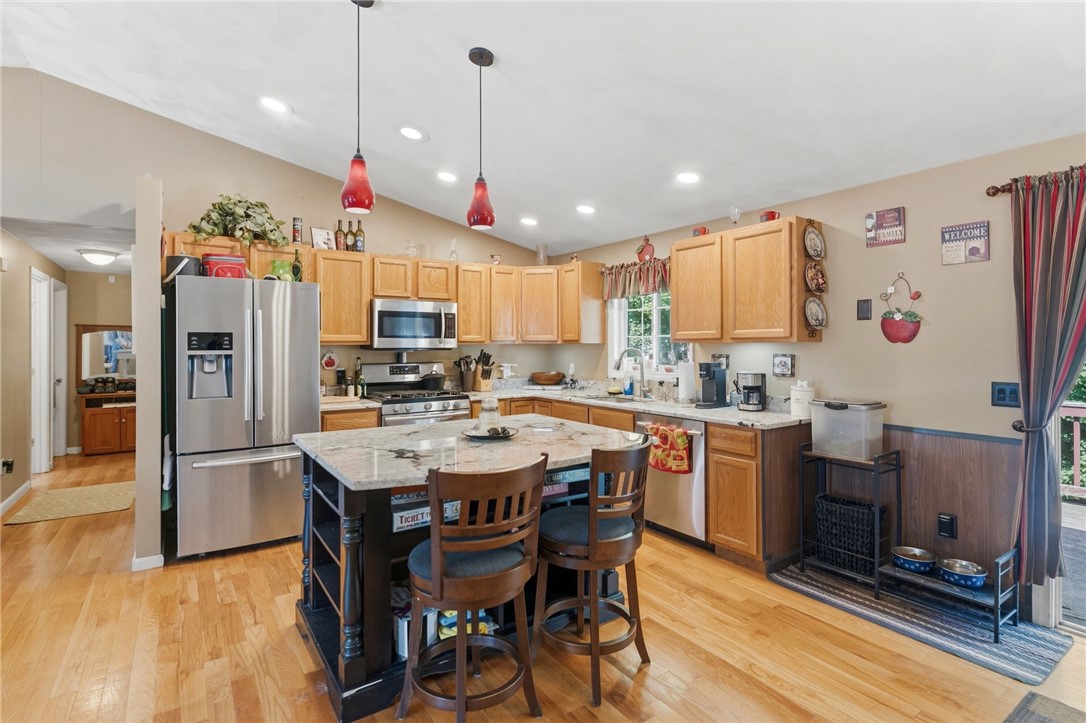 199 Winthrop Street Woonsocket, RI 02895 - Photo 12 of 43
