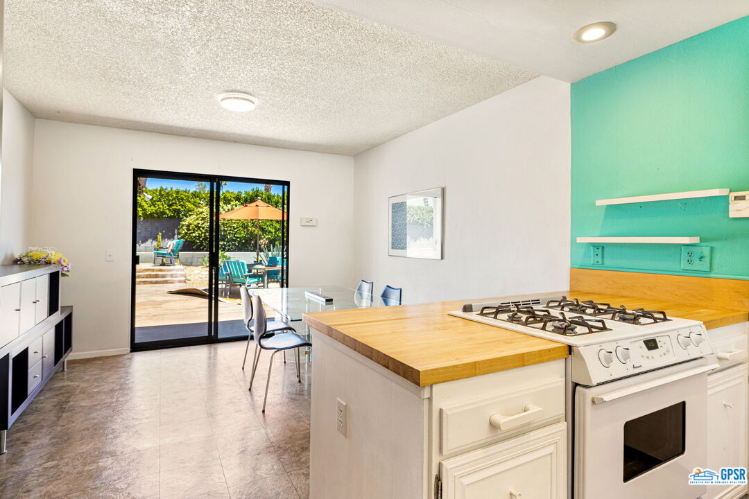 1250 East Delgado Road Palm Springs, CA 92262 - Photo 18 of 35