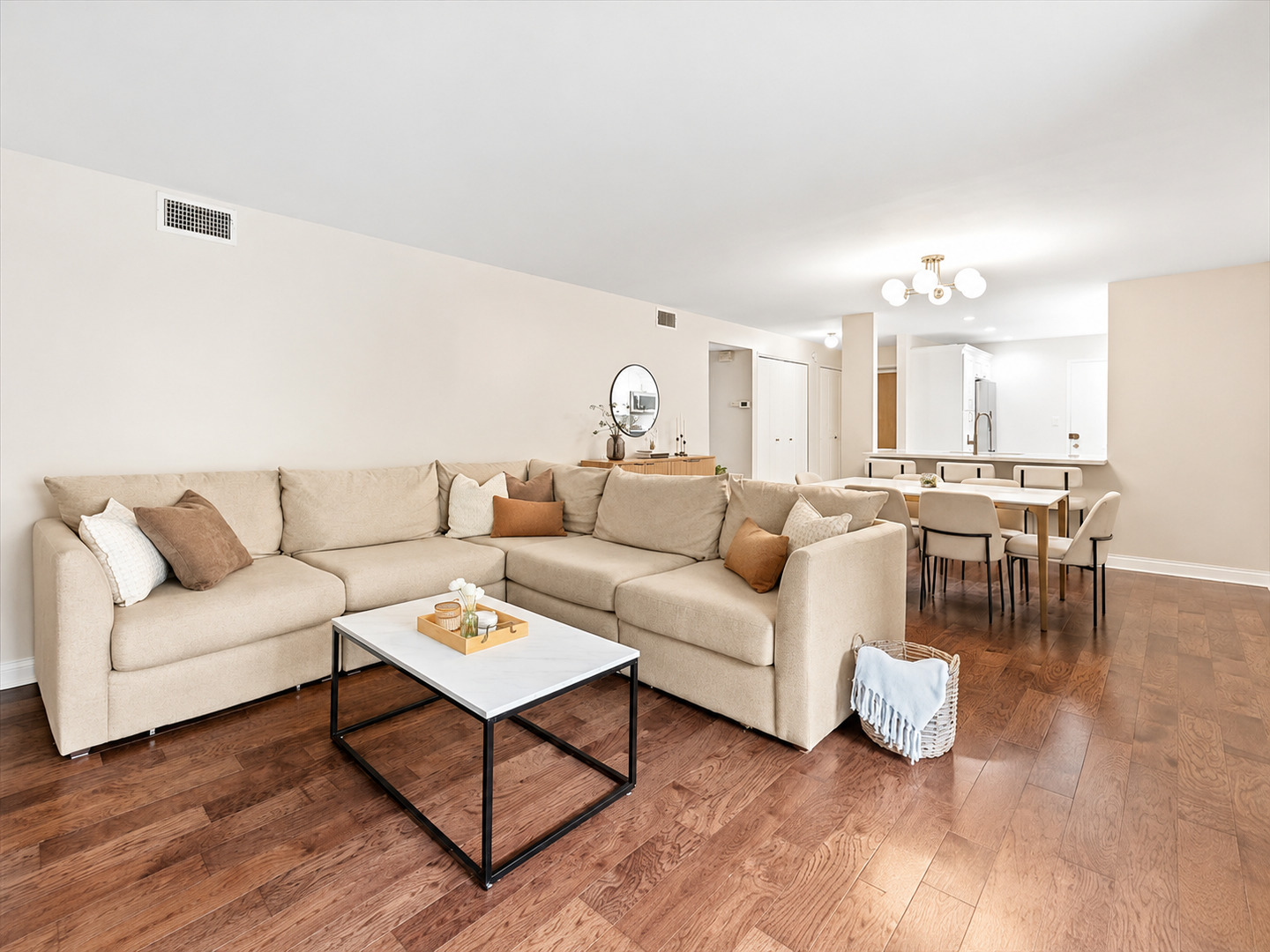 6959 North Ridge Boulevard, Unit 1D Chicago, IL 60645 - Photo 6 of 27 Gallery Image 6