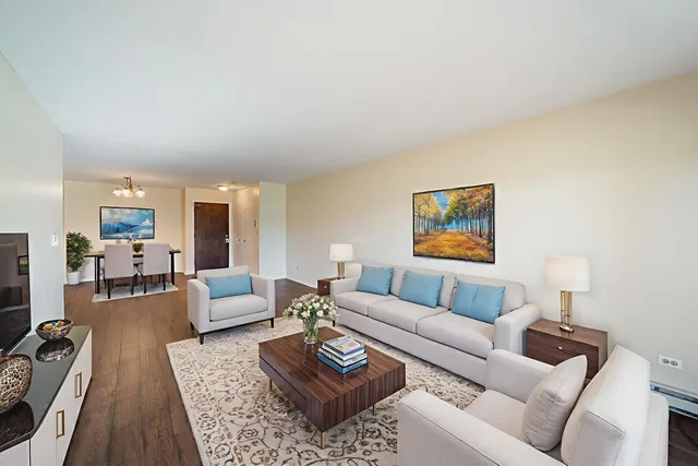 $200,000 | 826 East Old Willow Road, Unit 103, Prospect Heights, IL 60070