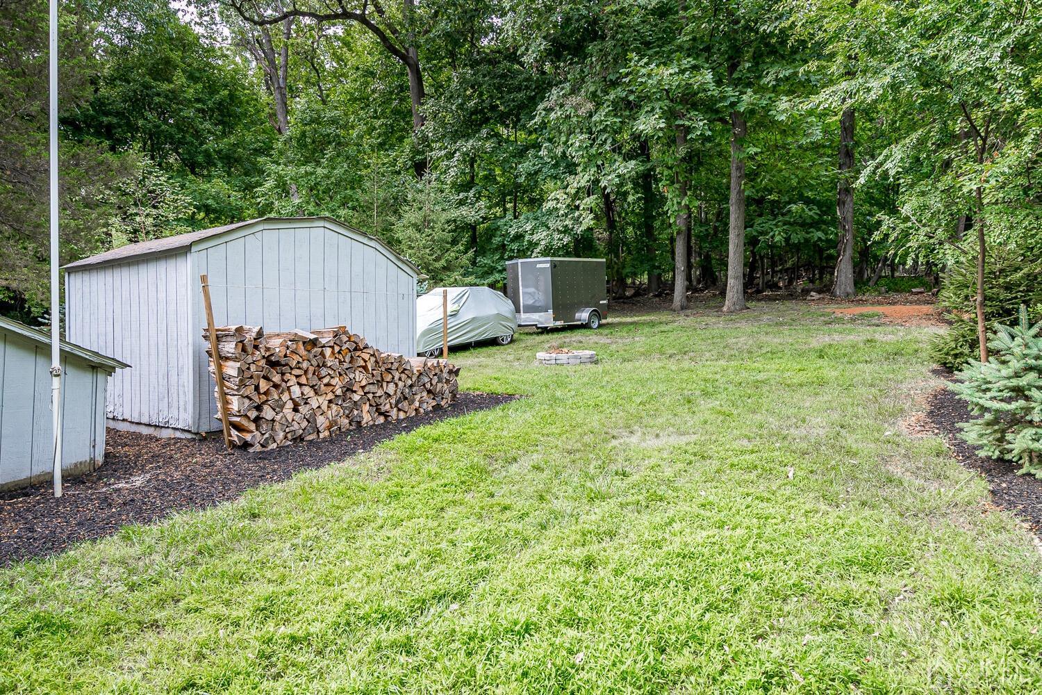 2015 Washington Valley Road Bridgewater, NJ 08836 - Photo 39 of 46 a backyard of a house with lots of green space
