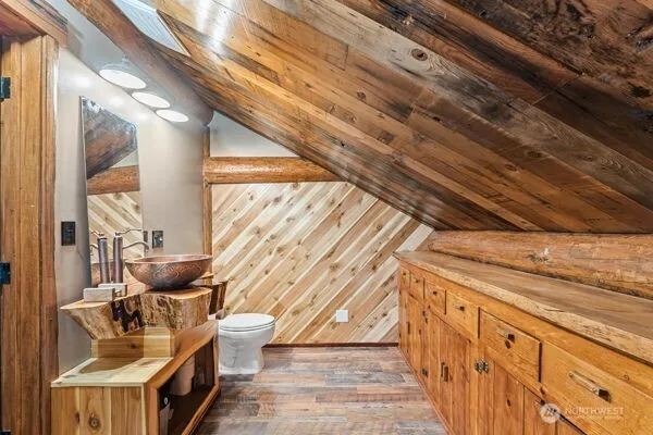 $1,100,000 | 59 Siochanta Drive, Kettle Falls, WA 99141