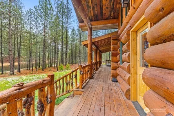 $1,100,000 | 59 Siochanta Drive, Kettle Falls, WA 99141