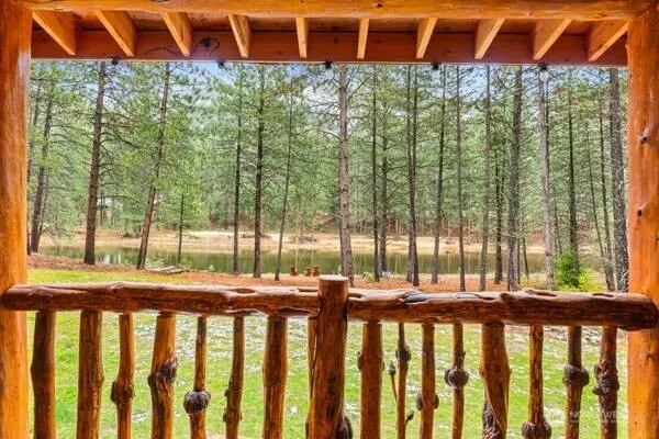 $1,100,000 | 59 Siochanta Drive, Kettle Falls, WA 99141