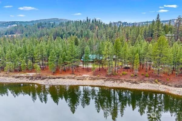 $1,100,000 | 59 Siochanta Drive, Kettle Falls, WA 99141