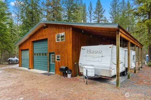 $1,100,000 | 59 Siochanta Drive, Kettle Falls, WA 99141
