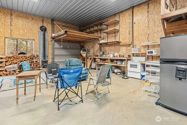 $1,100,000 | 59 Siochanta Drive, Kettle Falls, WA 99141