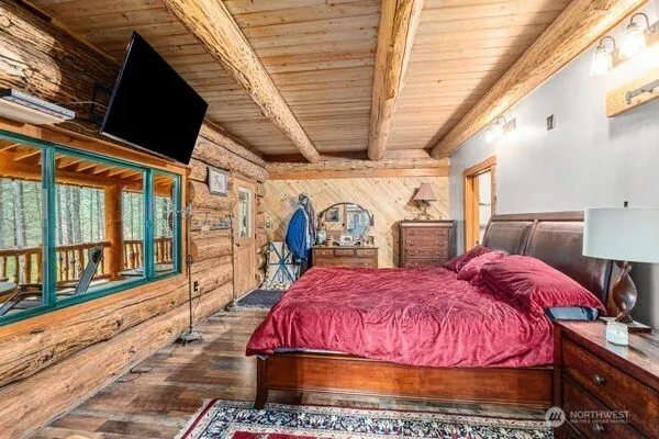 $1,100,000 | 59 Siochanta Drive, Kettle Falls, WA 99141