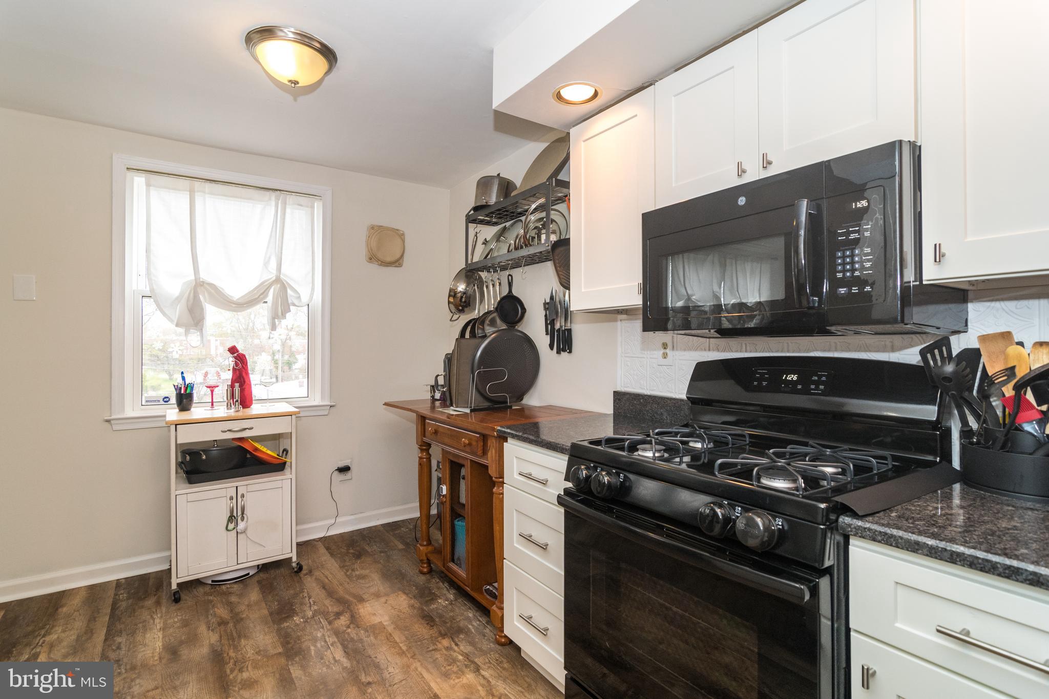 188 Hickory Hill Road Philadelphia, PA 19154 - Photo 12 of 37 Gallery Image 12