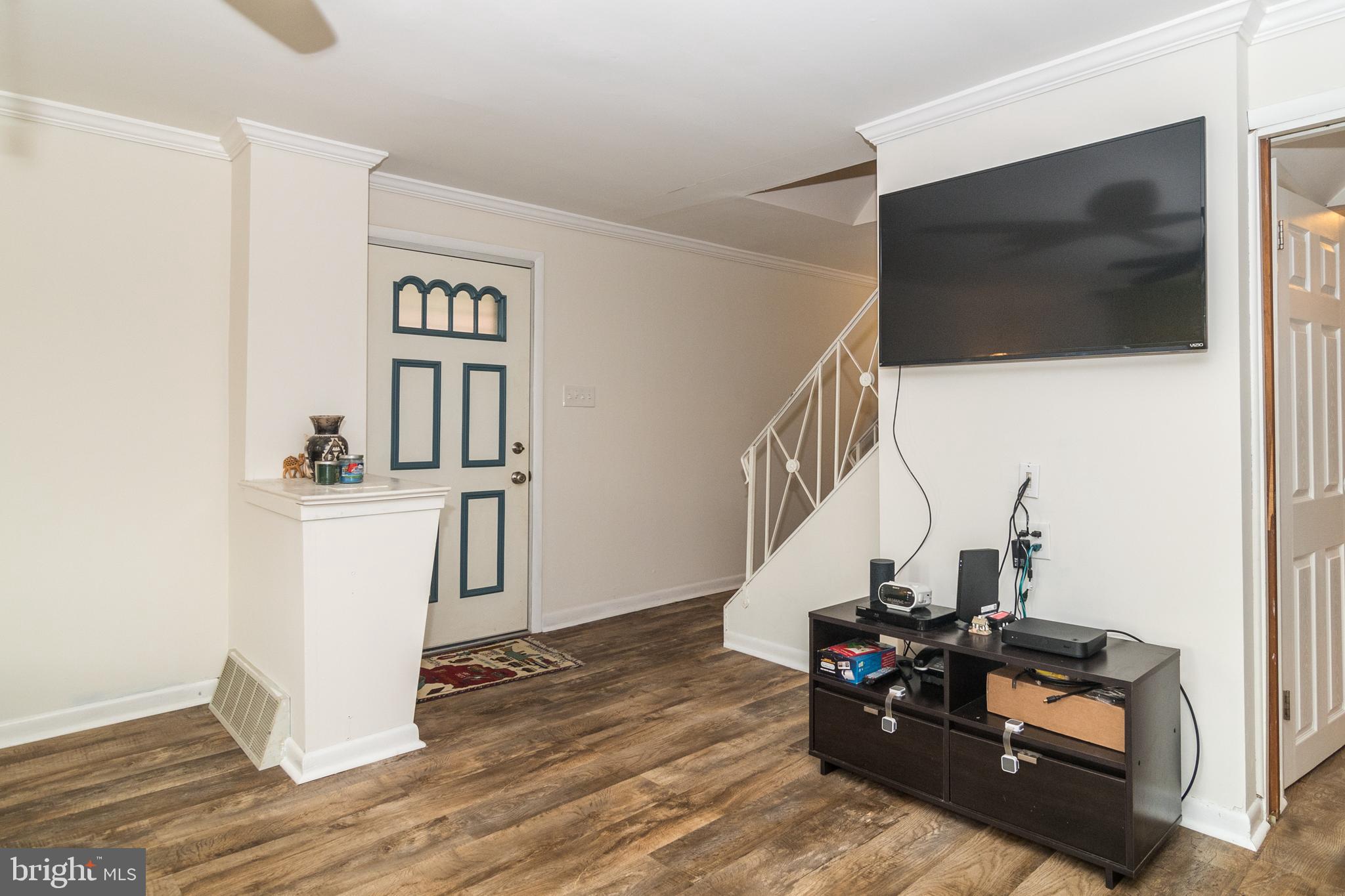 188 Hickory Hill Road Philadelphia, PA 19154 - Photo 4 of 37 Gallery Image 4