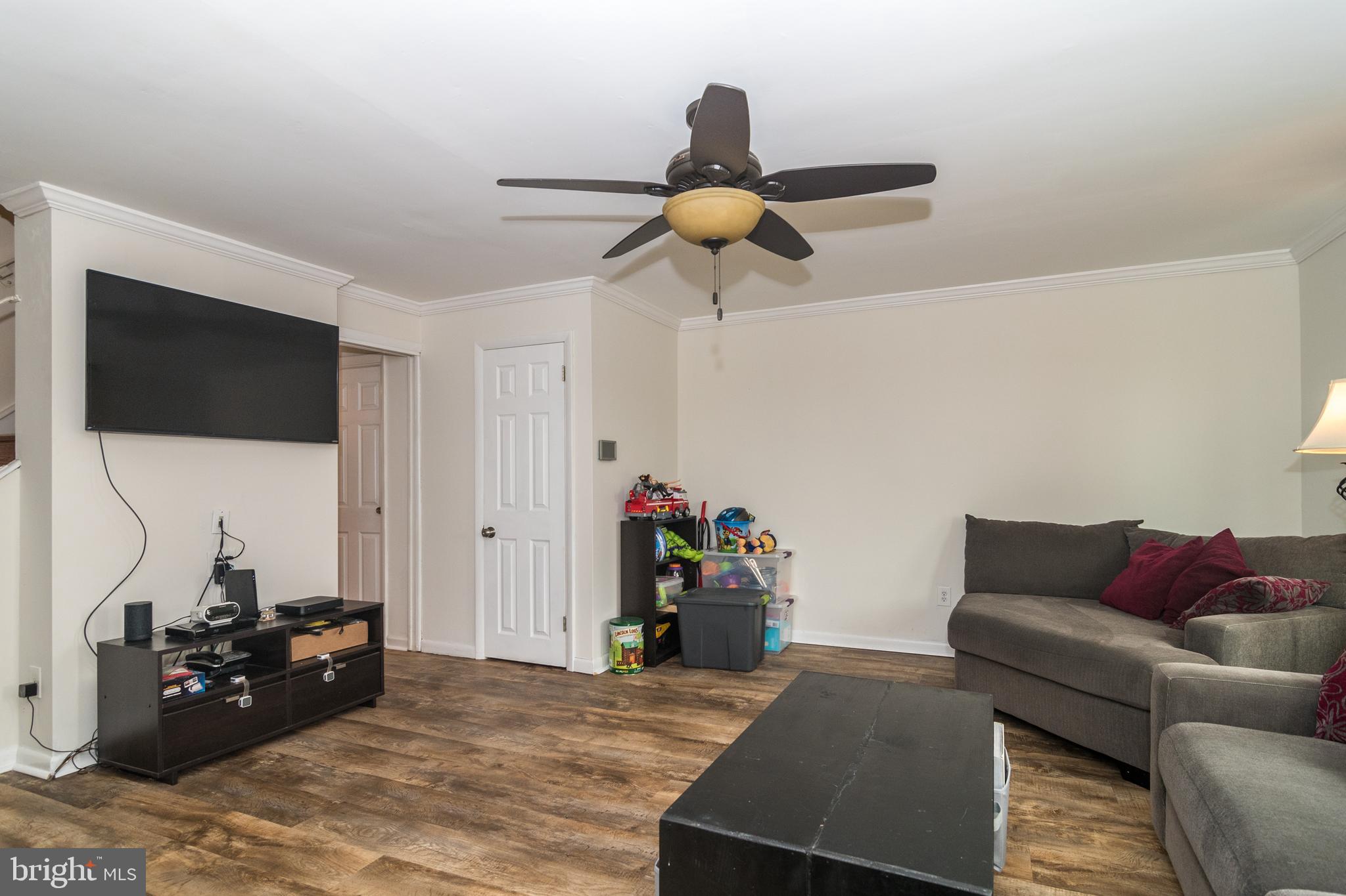 188 Hickory Hill Road Philadelphia, PA 19154 - Photo 8 of 37 Gallery Image 8