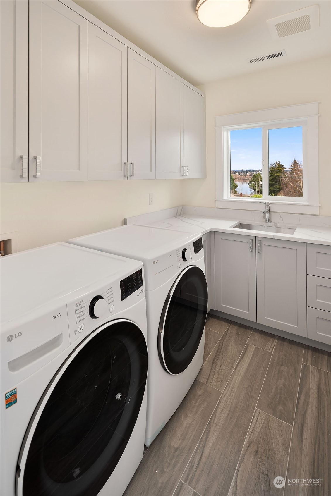 720 North 64th Street Seattle, WA 98103 - Photo 9 of 40 Gallery Image 9