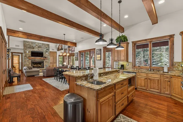 $2,388,000 | 24 Steelhead Court, Donnelly, ID 83615