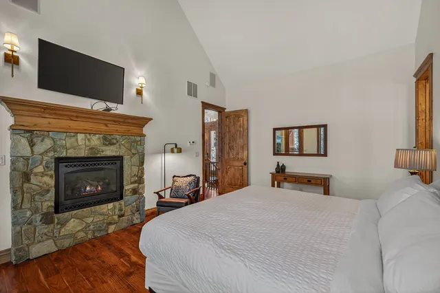 $2,388,000 | 24 Steelhead Court, Donnelly, ID 83615