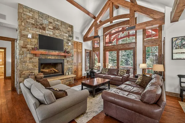 $2,388,000 | 24 Steelhead Court, Donnelly, ID 83615