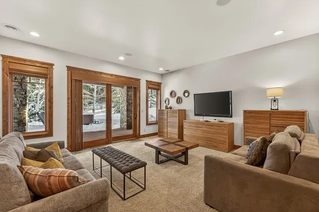 $2,388,000 | 24 Steelhead Court, Donnelly, ID 83615