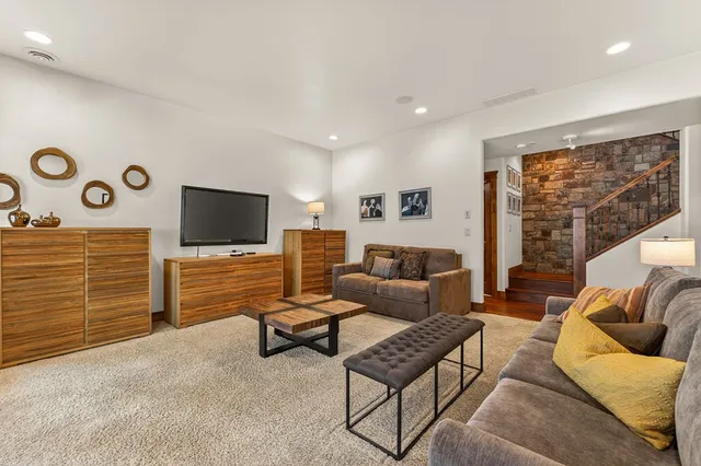 $2,388,000 | 24 Steelhead Court, Donnelly, ID 83615