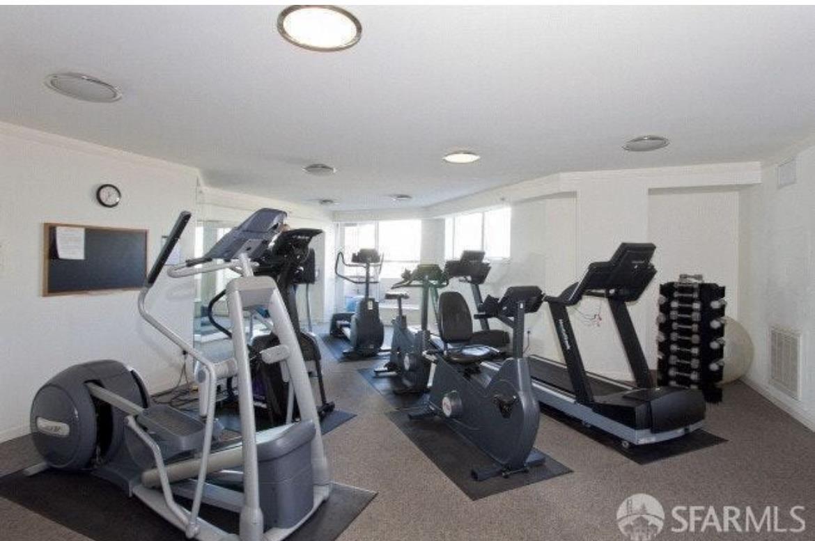 400 Beale Street, Unit 1102 San Francisco, CA 94105 - Photo 25 of 26 a view of a room with gym equipment