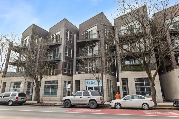 $3,800 | 2625 West Chicago Avenue, Unit 4, Chicago, IL 60622
