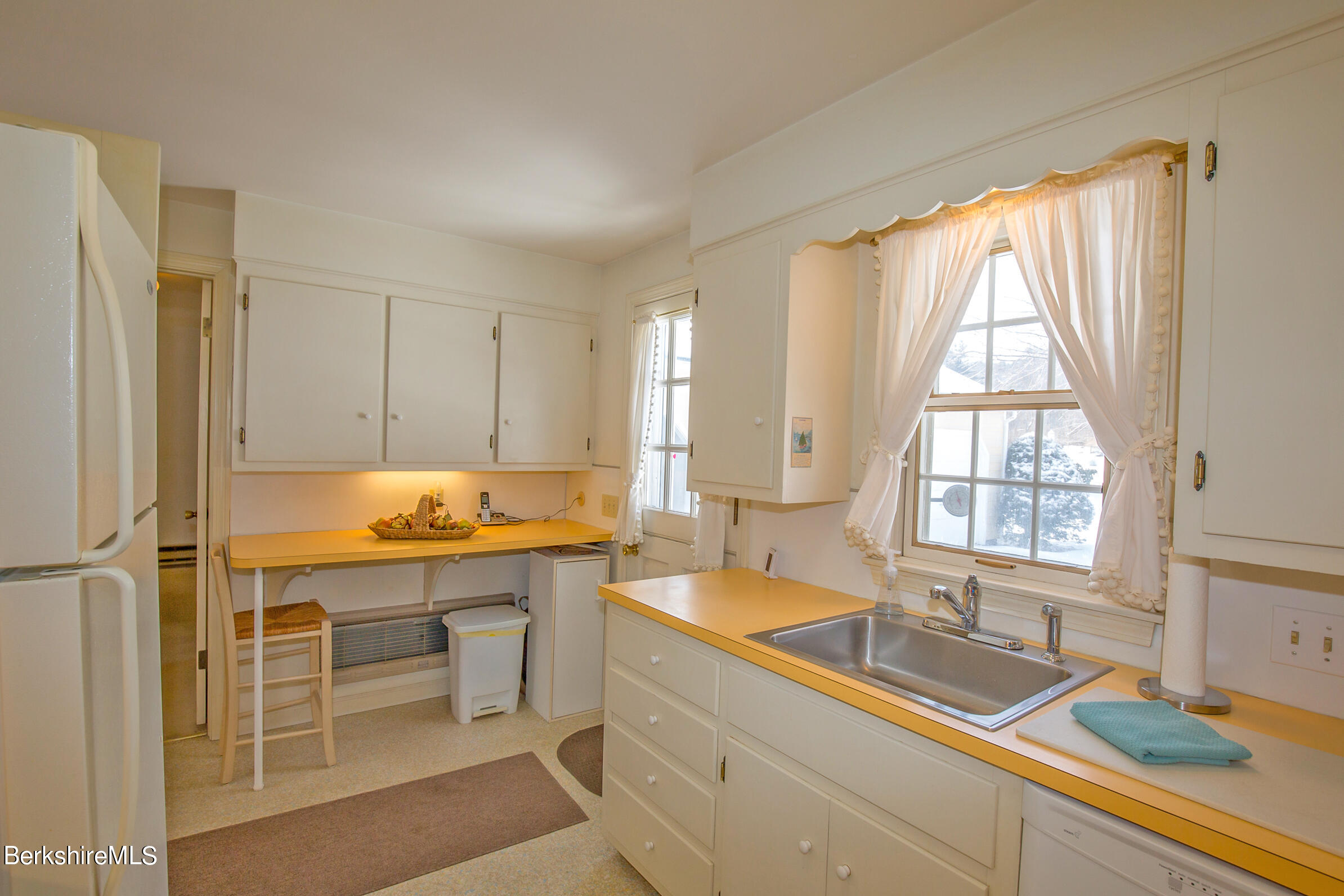 60 King William Road Lenox, MA 01240 - Photo 22 of 35 kitchen