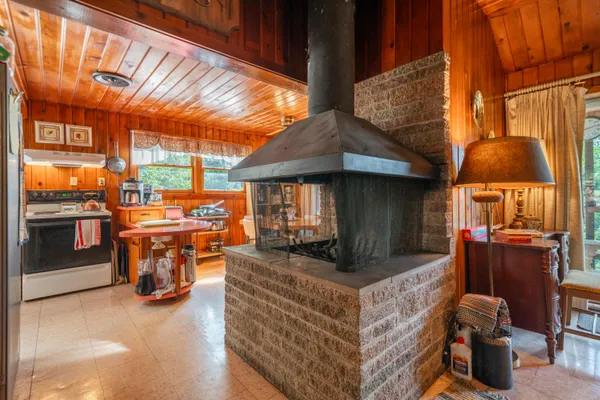 $295,000 | 18841 Lower Salt Creek Road, Lakehead, CA 96051