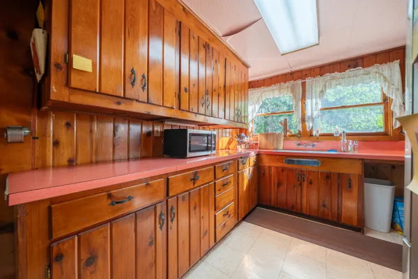 $295,000 | 18841 Lower Salt Creek Road, Lakehead, CA 96051