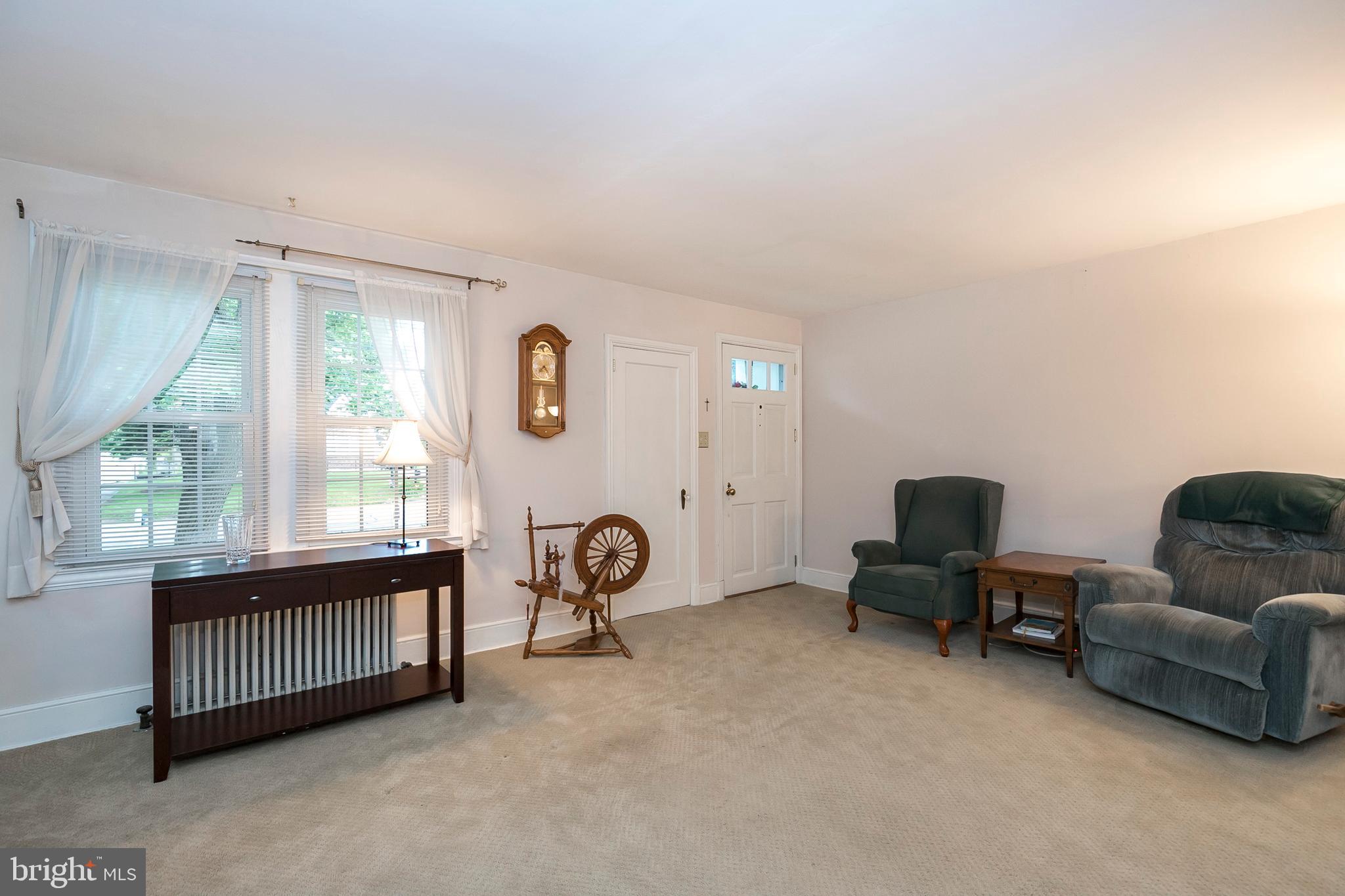 307 South Trooper Road Norristown, PA 19403 - Photo 4 of 28 Gallery Image 4