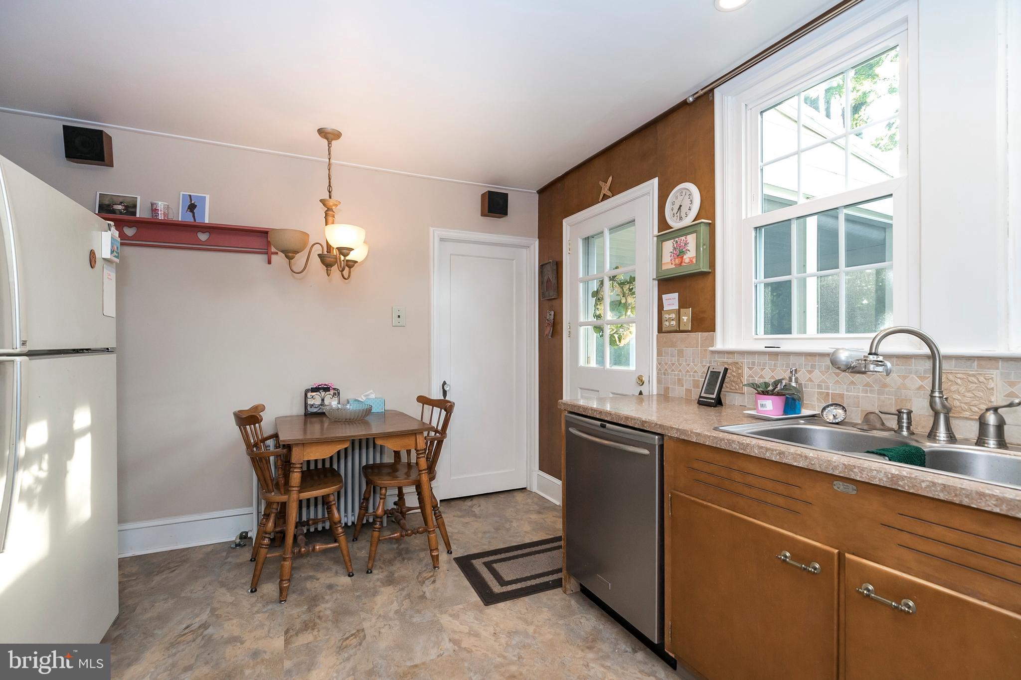 307 South Trooper Road Norristown, PA 19403 - Photo 7 of 28 Gallery Image 7