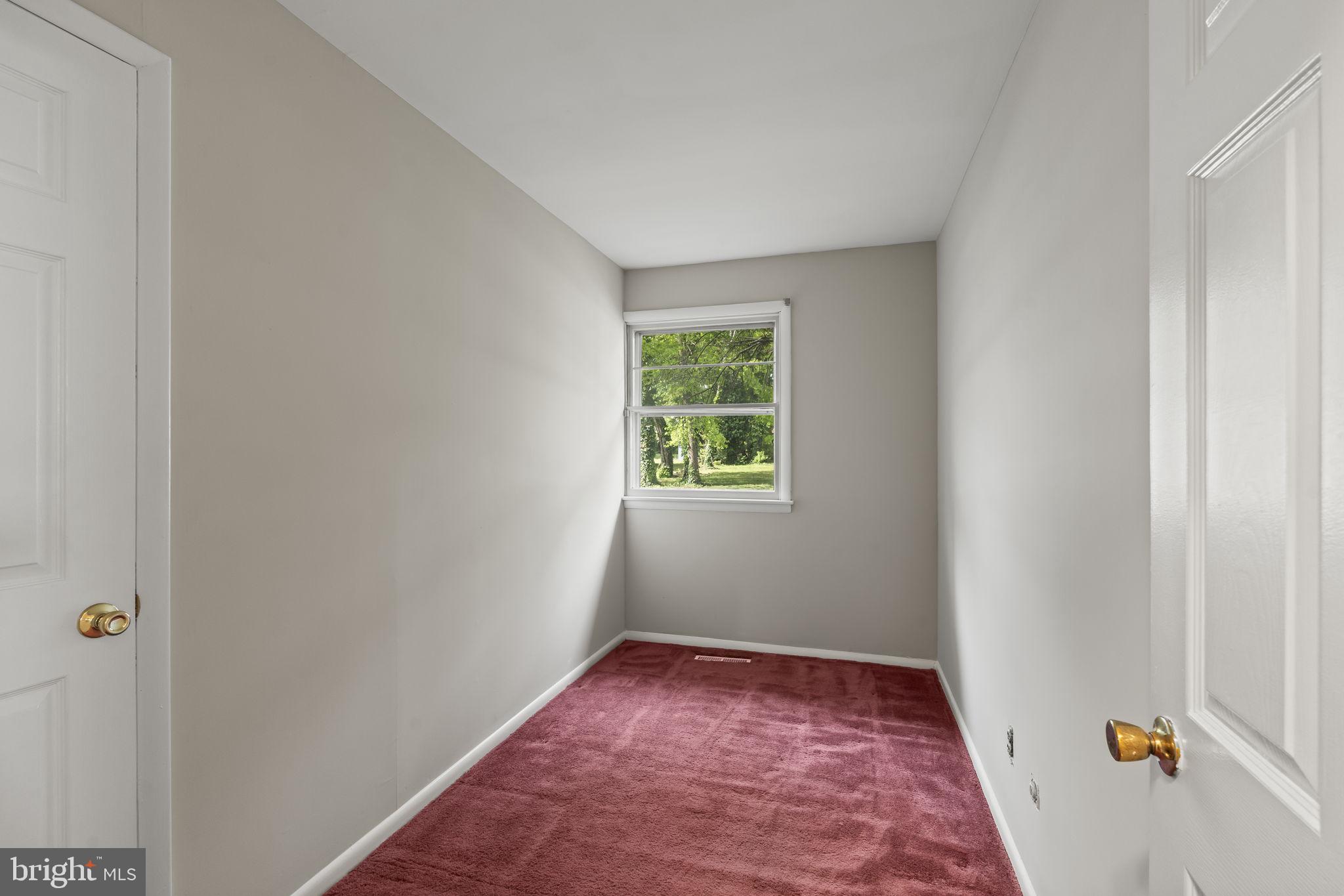 621 South Forklanding Road Maple Shade, NJ 08052 - Photo 15 of 45 First Floor Office