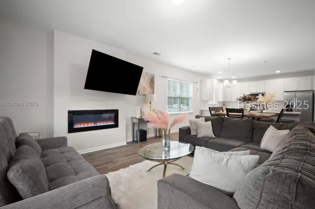 $419,990 | 5 Woodland Court, Bluffton, SC 29910