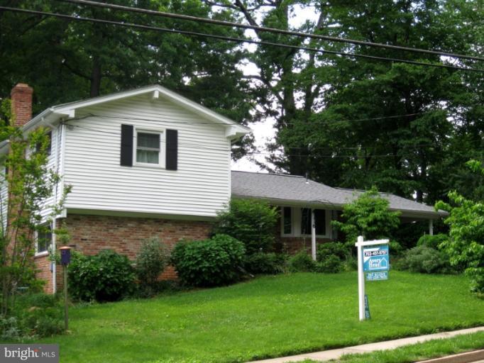 4116 Roberts Road Fairfax, VA 22030 - Photo 12 of 17 Exterior (Front)