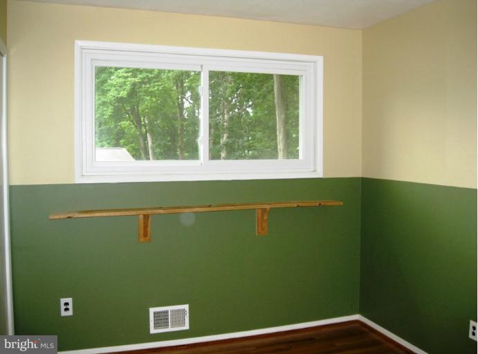4116 Roberts Road Fairfax, VA 22030 - Photo 4 of 17 Bedroom