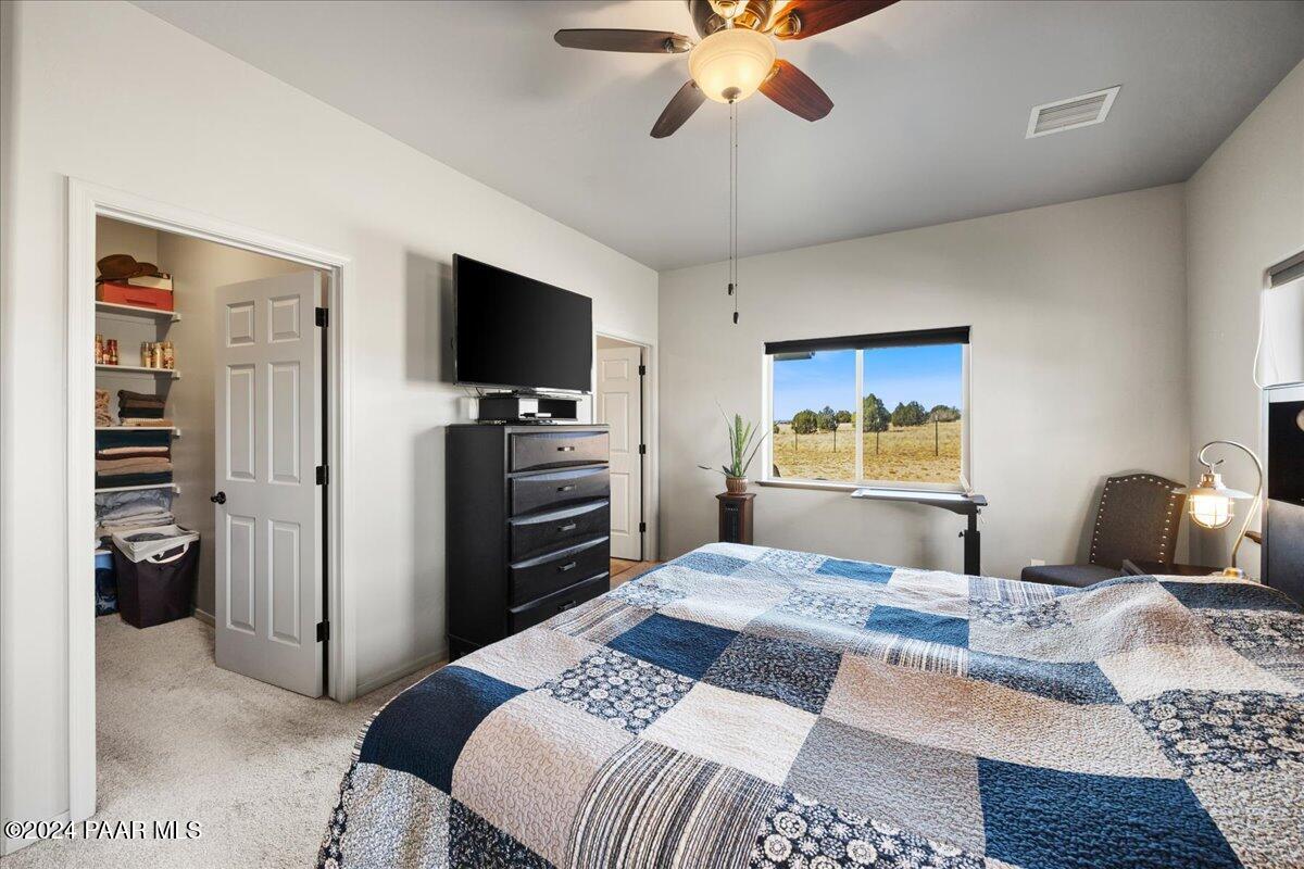 1270 East Cougar Ridge Road Paulden, AZ 86334 - Photo 15 of 36 17-Primary Suite