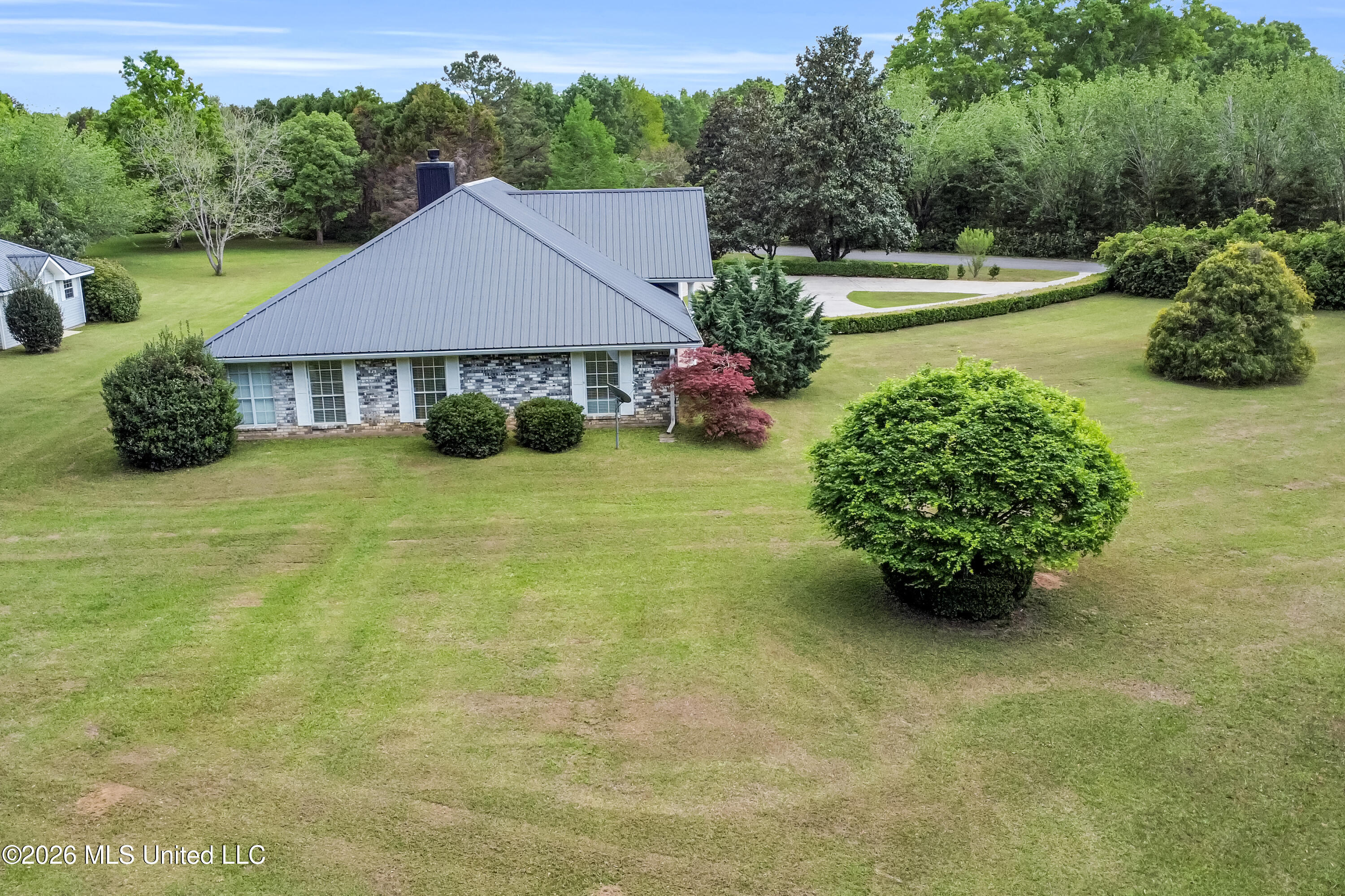 39 Oak Allee Drive Picayune, MS 39466 - Photo 3 of 27 DJI_0279
