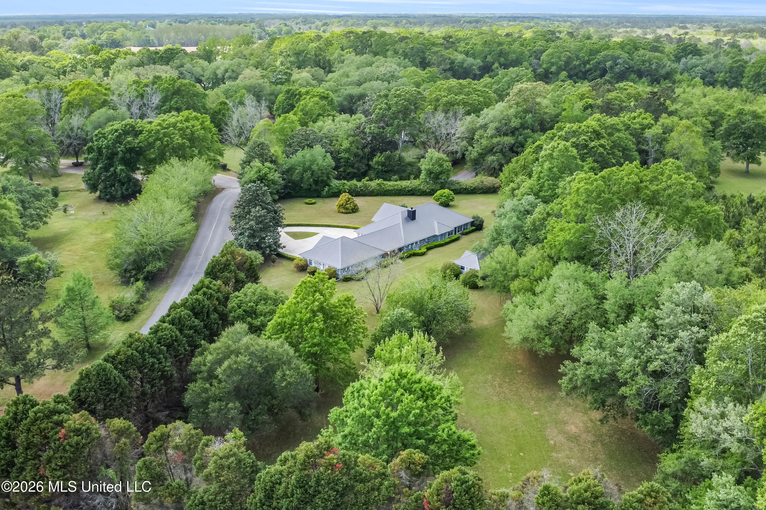 39 Oak Allee Drive Picayune, MS 39466 - Photo 4 of 27 DJI_0280