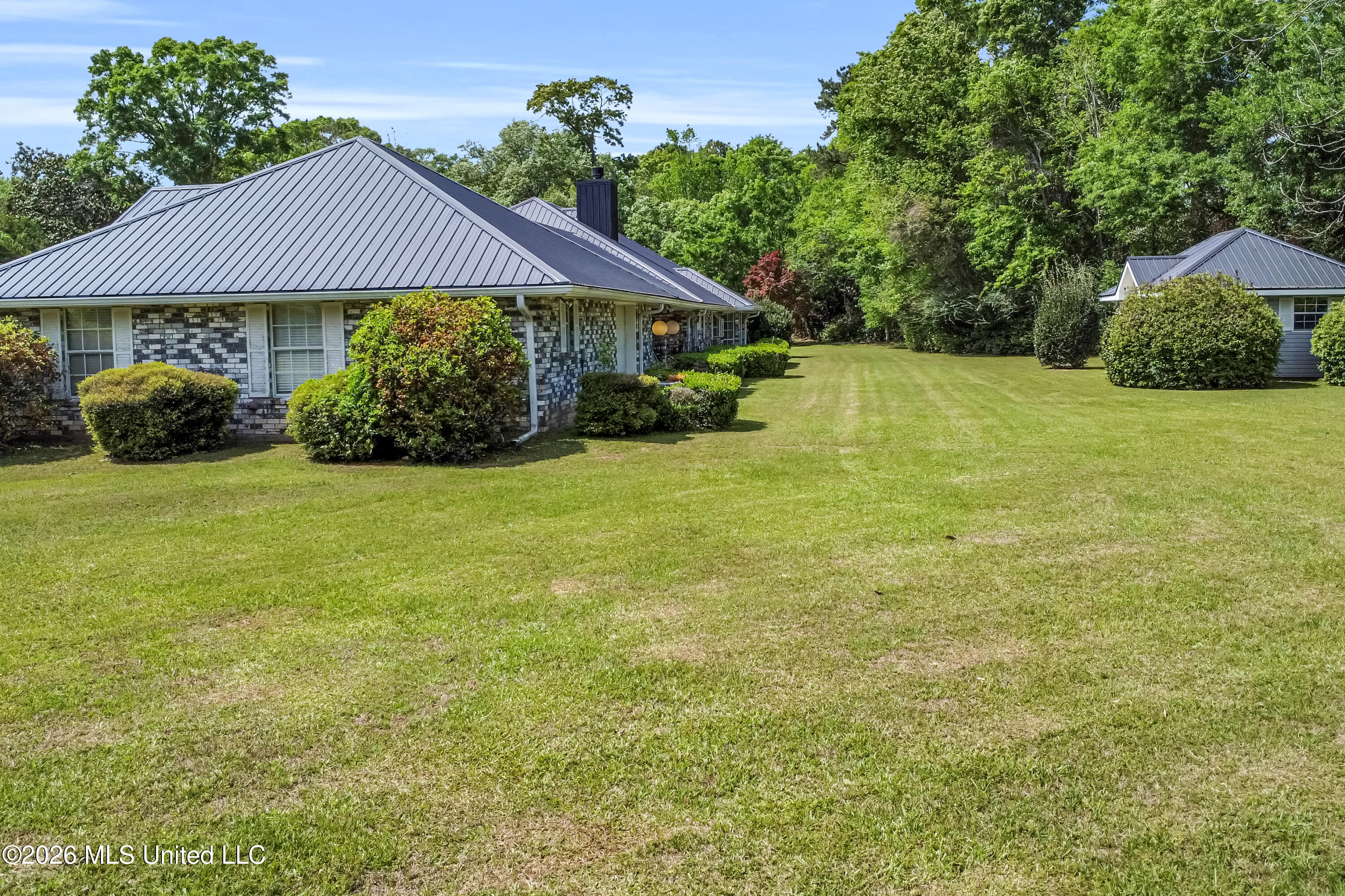 39 Oak Allee Drive Picayune, MS 39466 - Photo 5 of 27 DJI_0283