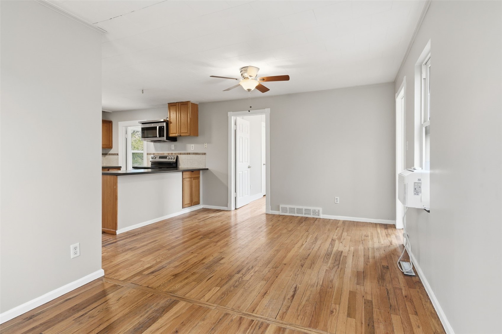 720 McIntyre Street Golden, CO 80401 - Photo 7 of 48