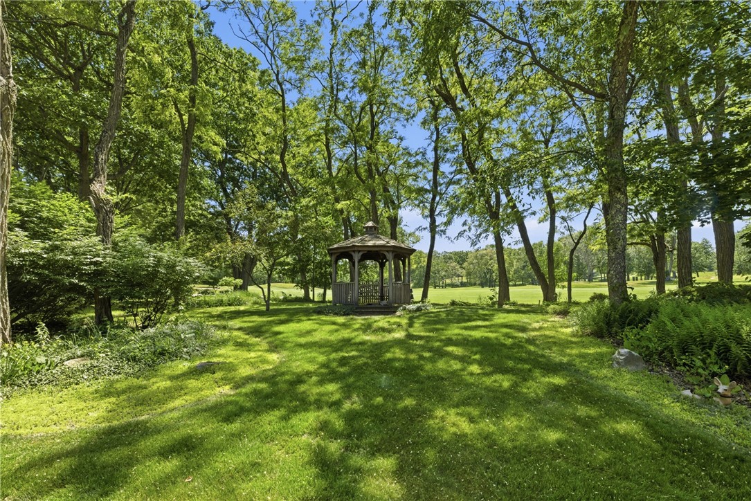 32 Briarwood Road Lincoln, RI 02865 - Photo 36 of 44
