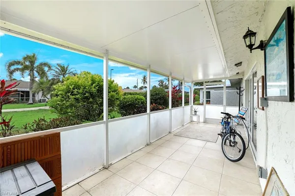 $195,000 | 91 Glades Boulevard, Unit 1652, Naples, FL 34112