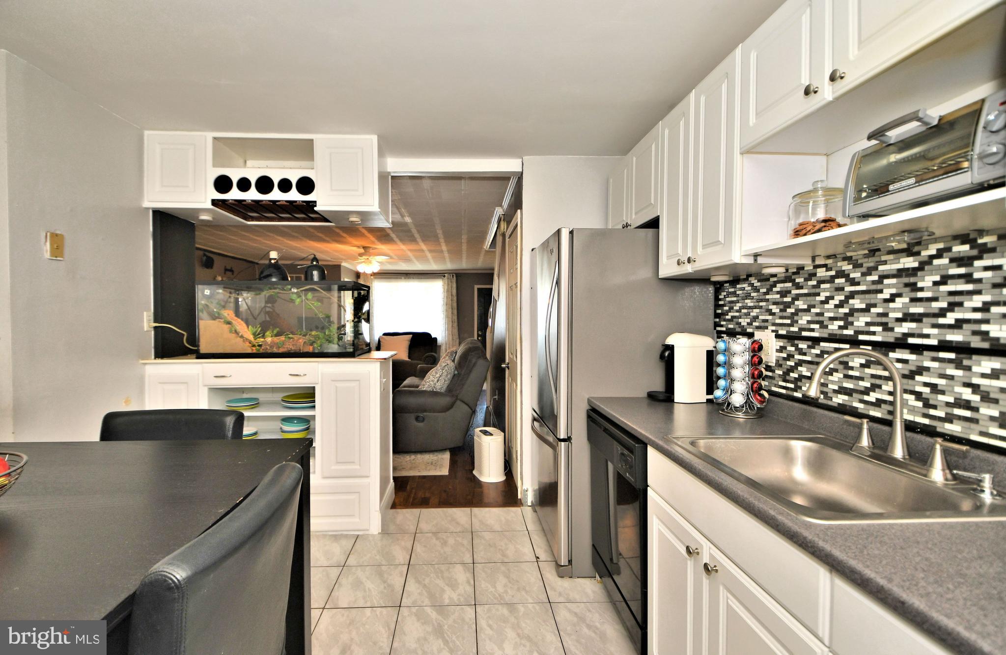 12215 Barbary Road Philadelphia, PA 19154 - Photo 14 of 38