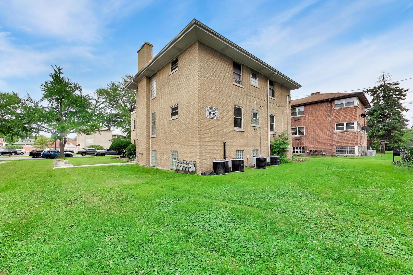 3024 Harlem Avenue, Unit 2 Riverside, IL 60546 - Photo 20 of 22 Gallery Image 20