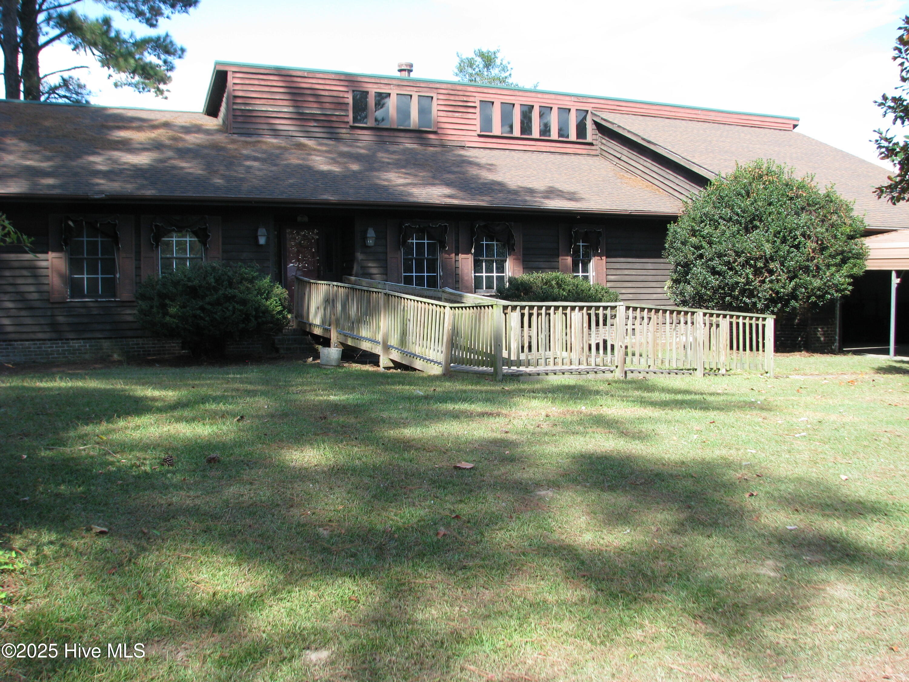 227 Rhodes Drive Columbia, NC 27925 - Photo 2 of 24 Front view with handicapped ramp
